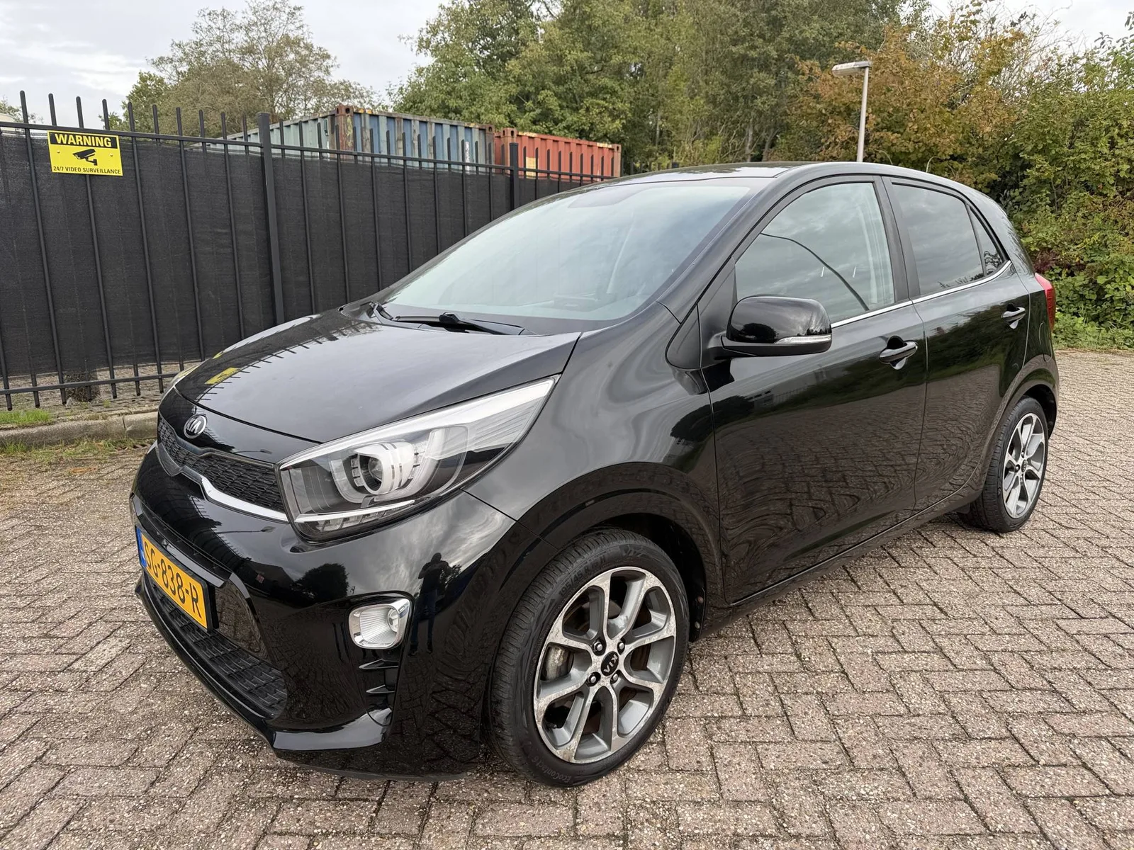 Kia Picanto (2018) — foto 1