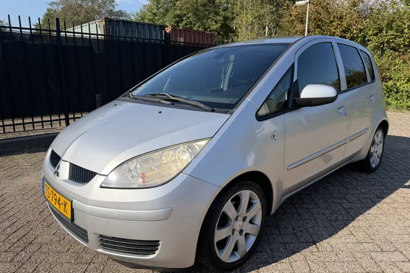 Mitsubishi Colt (2007)