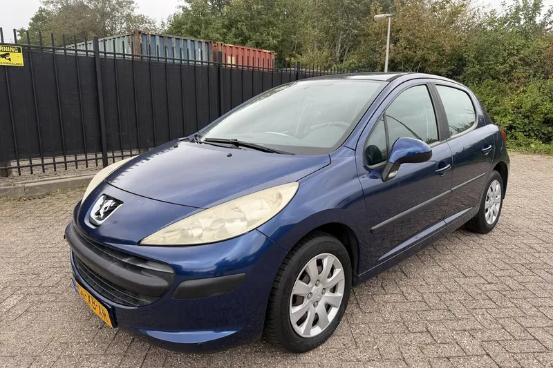 Peugeot 207 (2007)