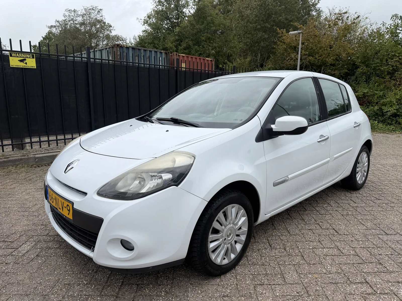 Renault Clio (2010) — foto 1