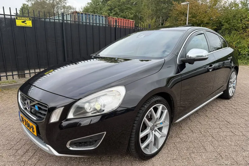 Volvo S60 (2011)