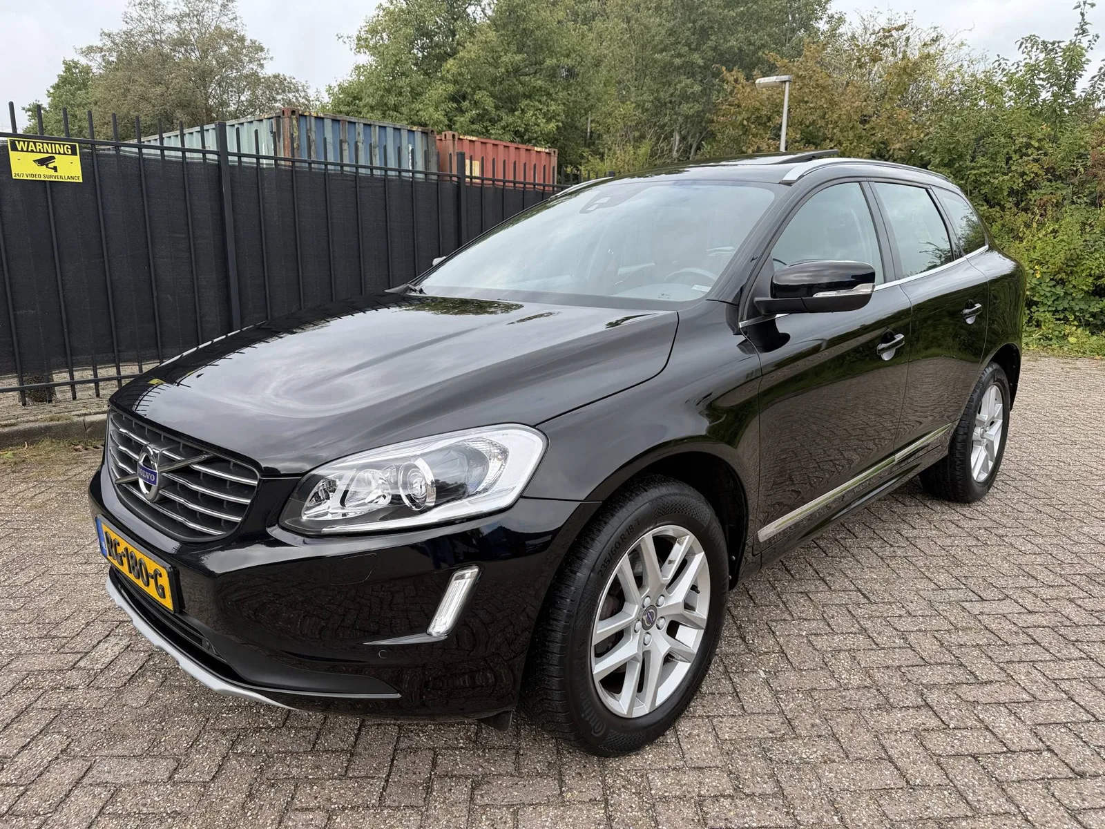 Volvo XC60 (2017) — foto 1