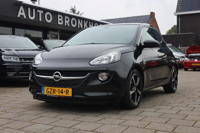 Opel Adam (2013)