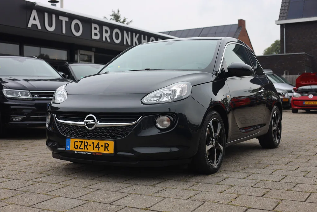 Opel Adam (2013) — foto 1