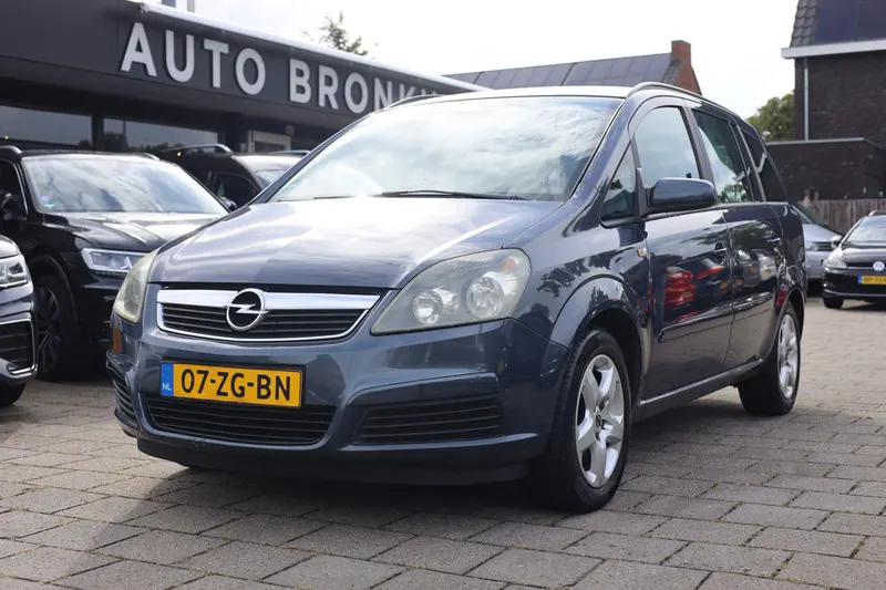 Opel Zafira (2008)