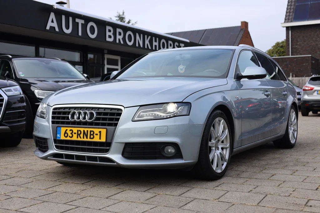 Audi A4 (2011) — foto 1
