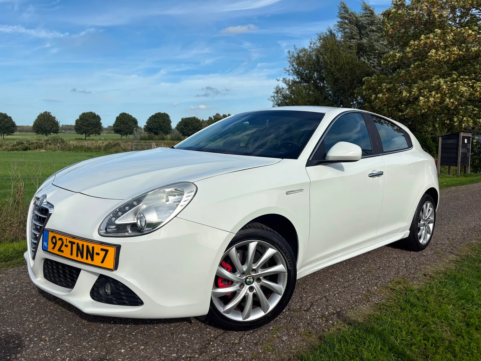 Alfa Romeo Giulietta (2012) — foto 1