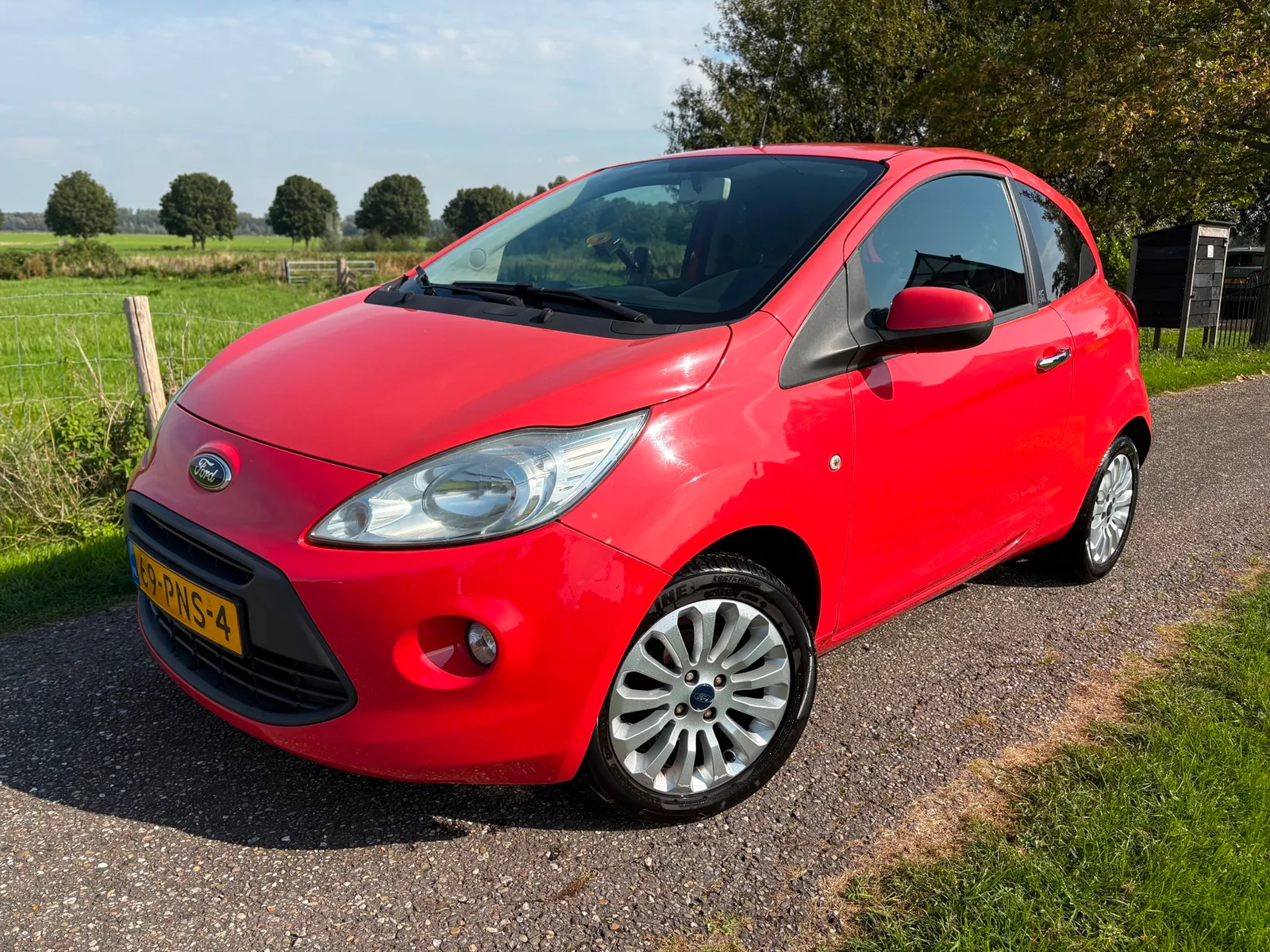 Ford Ka (2011) — foto 1