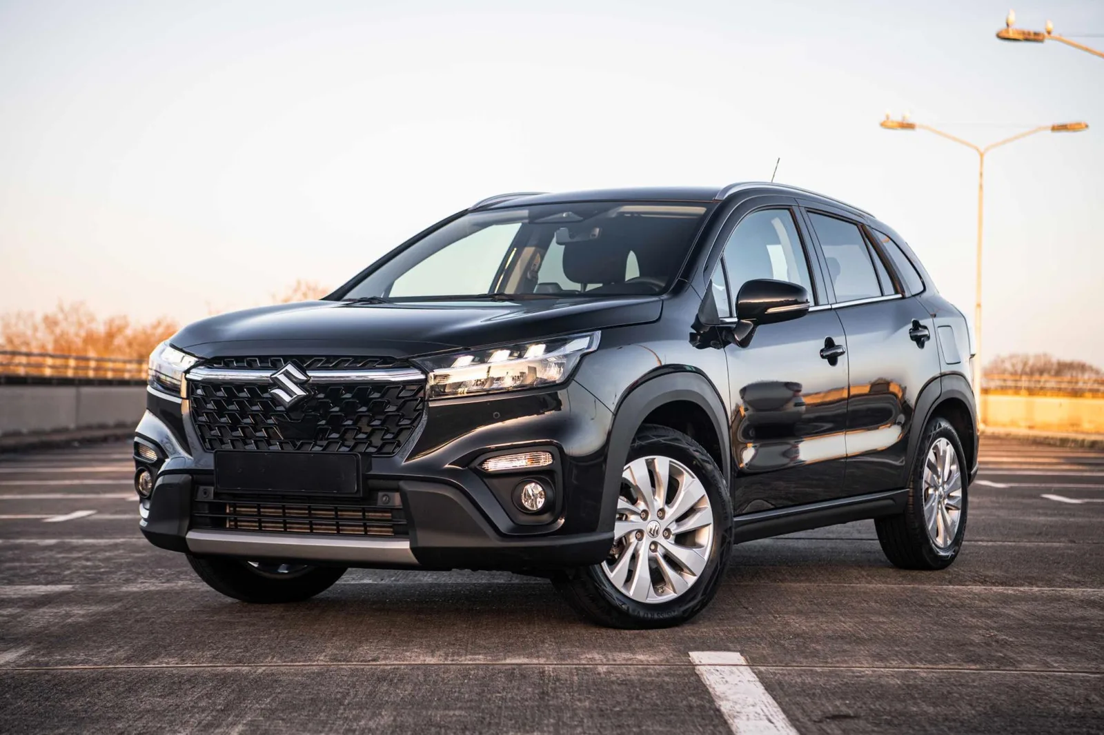 Suzuki S-Cross (2024) — foto 1