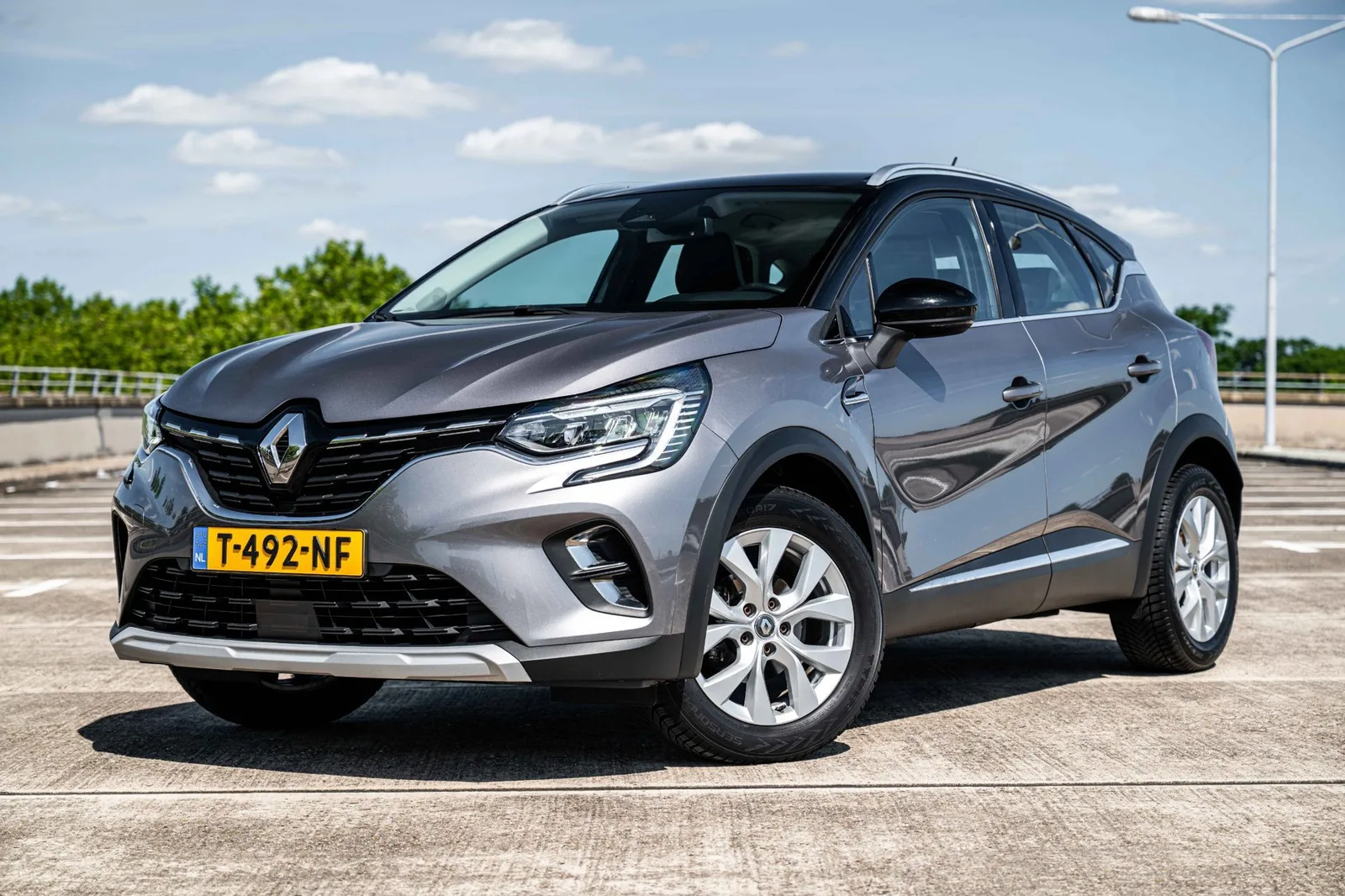 Renault Captur (2020) — foto 1
