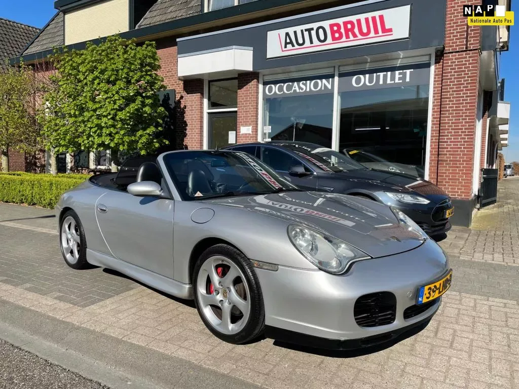 Porsche 911 (2000) — foto 1