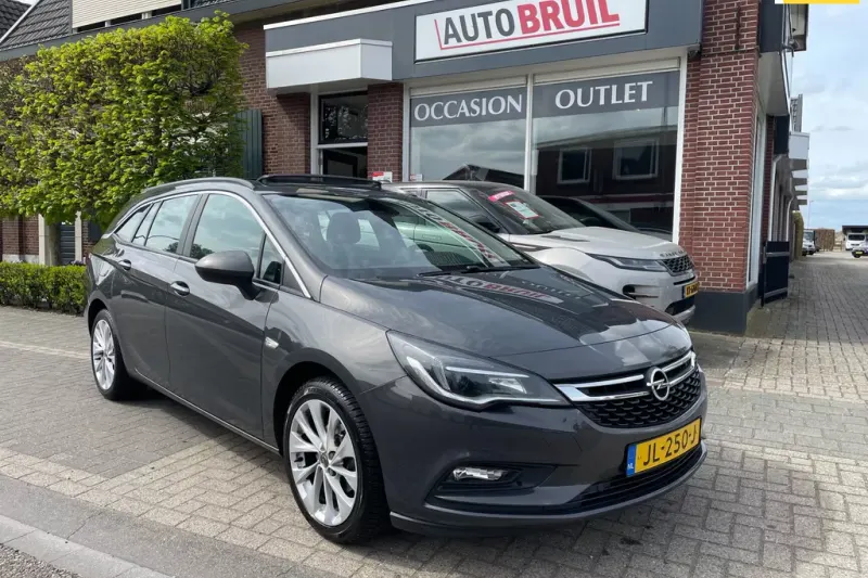Opel Astra (2016)