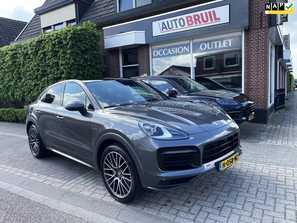 Porsche Cayenne Coupé (2020) — foto 1