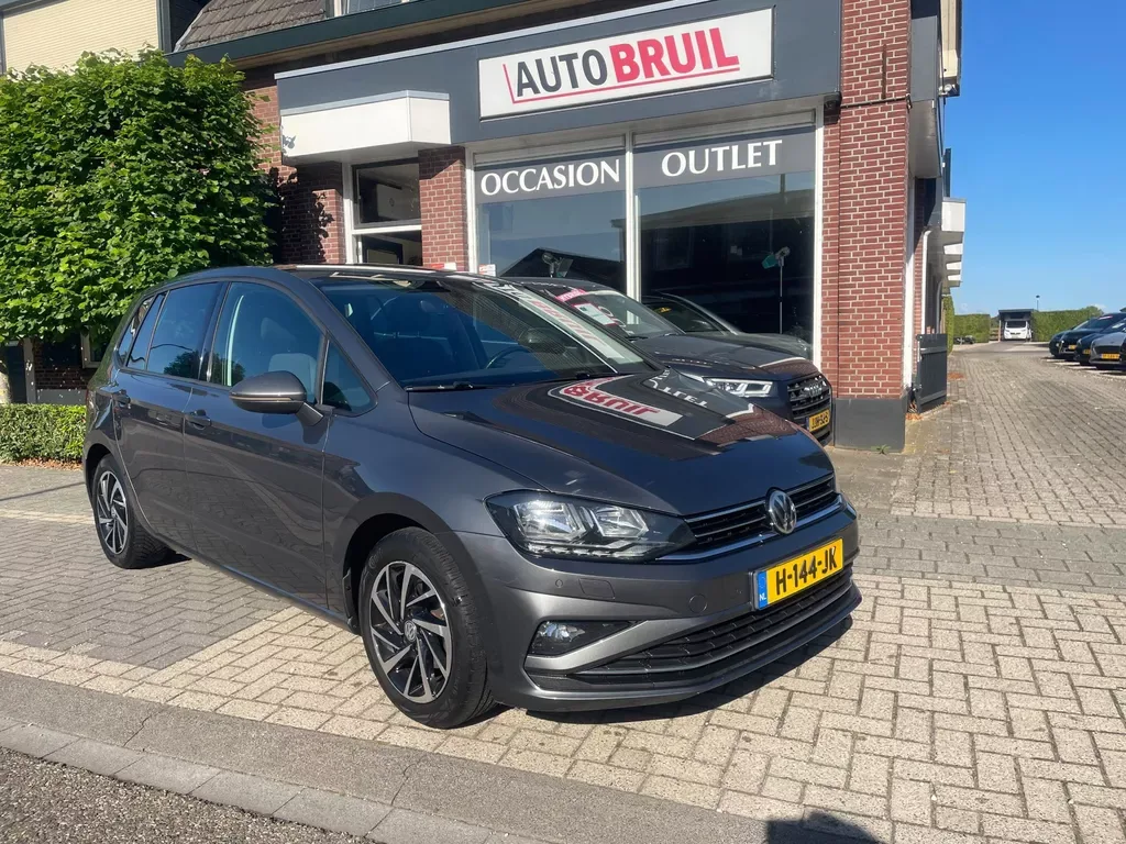 Volkswagen Golf Sportsvan (2018) — foto 1