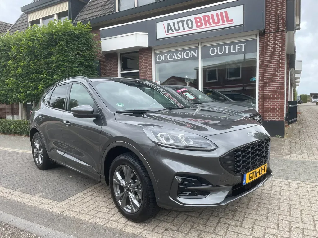 Ford Kuga (2024) — foto 1
