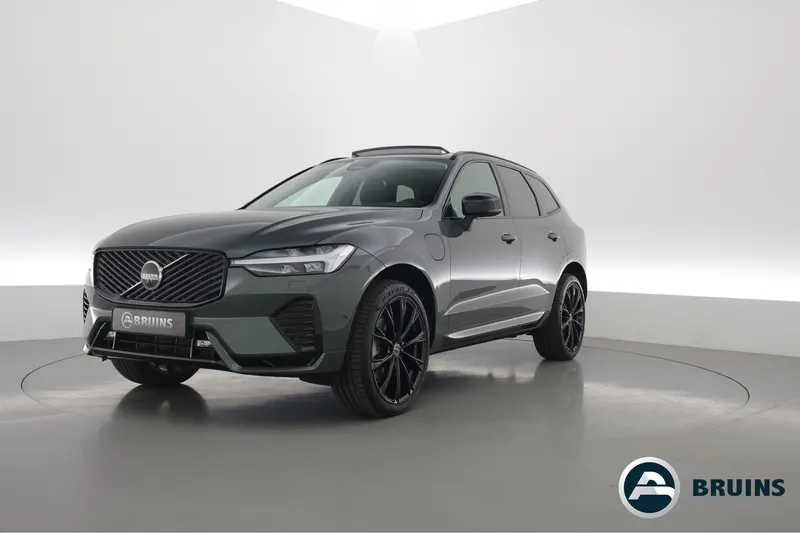 Volvo XC60 (2025)