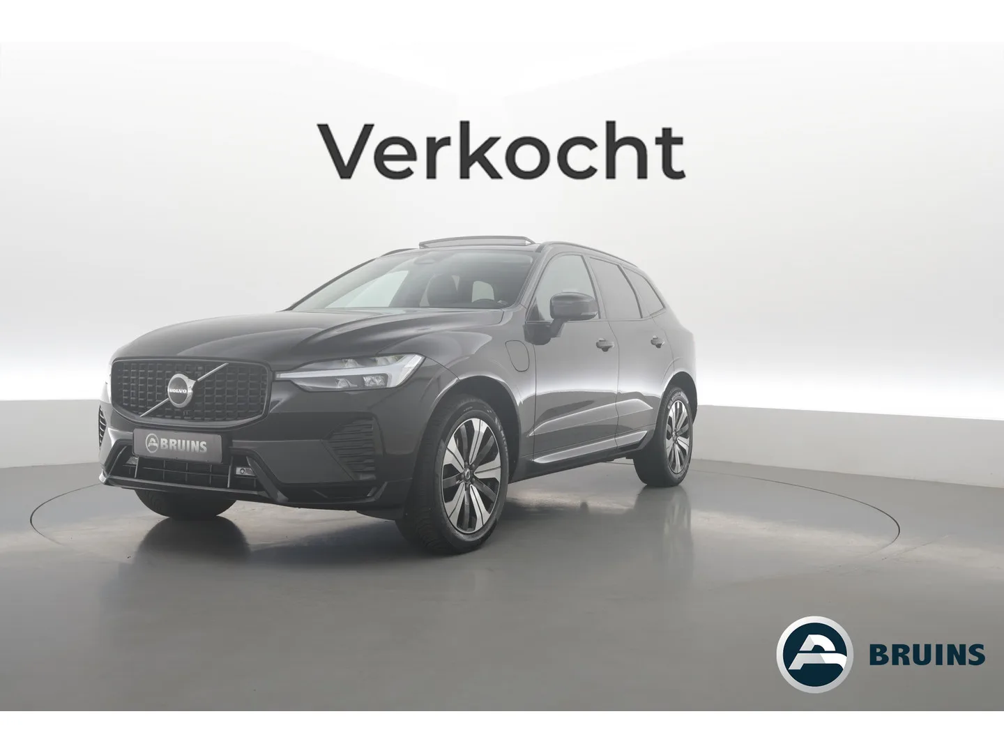 Volvo XC60 (2023) — foto 1