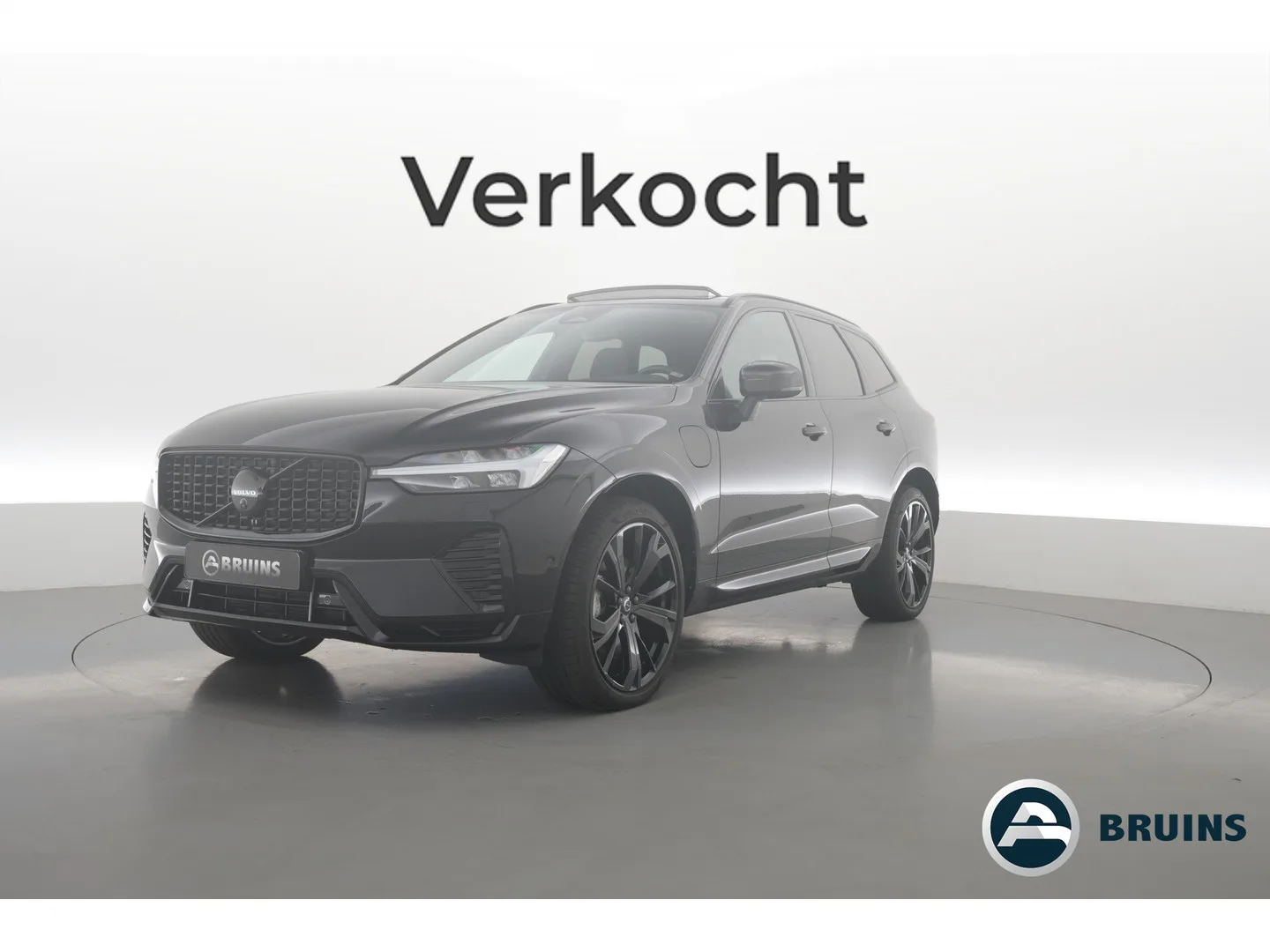 Volvo XC60 (2024) — foto 1