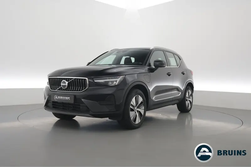 Volvo XC40 (2023)