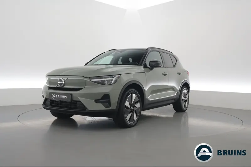 Volvo XC40 (2024)