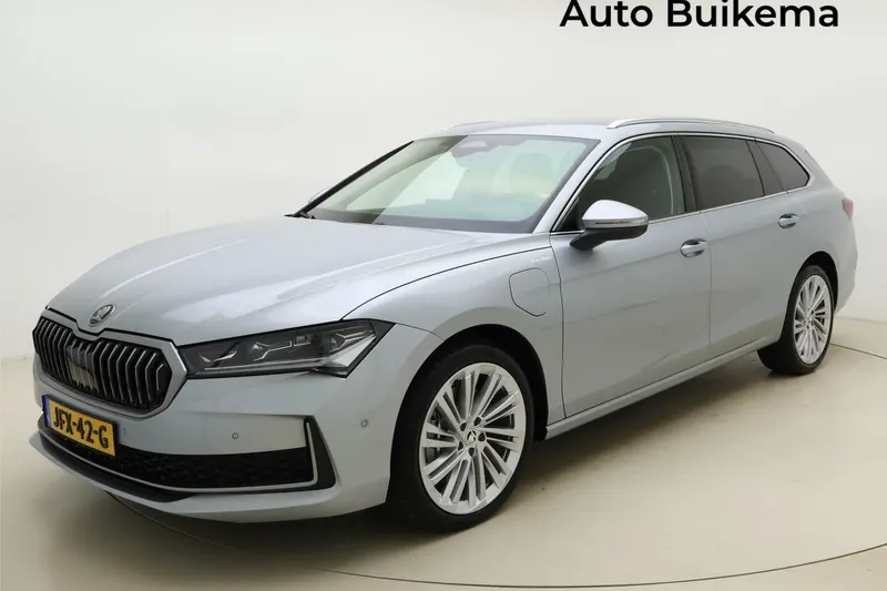 Škoda Superb (2025)