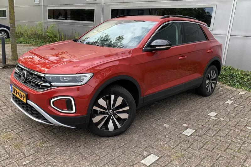 Volkswagen T-Roc (2025)