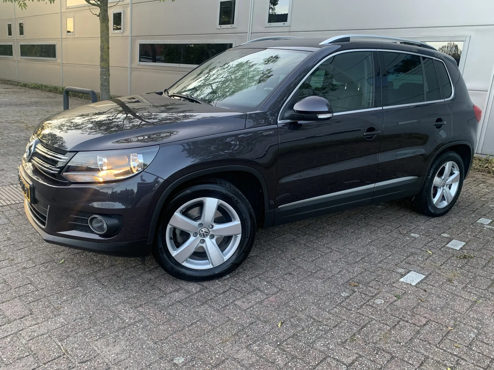 Volkswagen Tiguan (2015) — foto 1