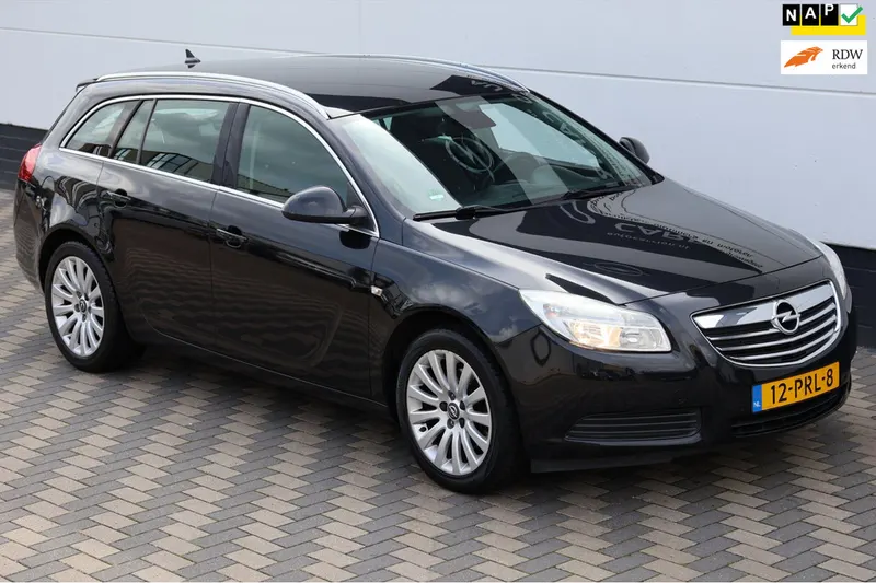 Opel Insignia Sports Tourer (2011)