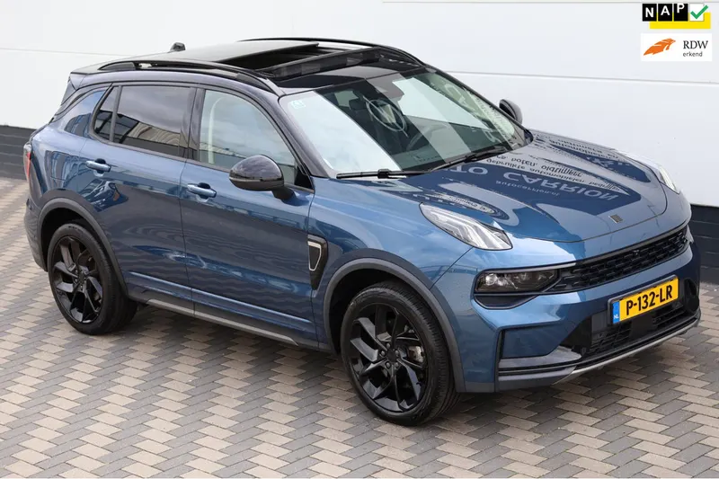 Lynk & Co 01 (2022)