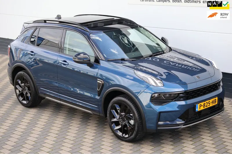 Lynk & Co 01 (2022)