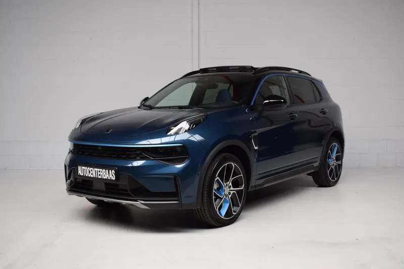 Lynk & Co 01 (2023)