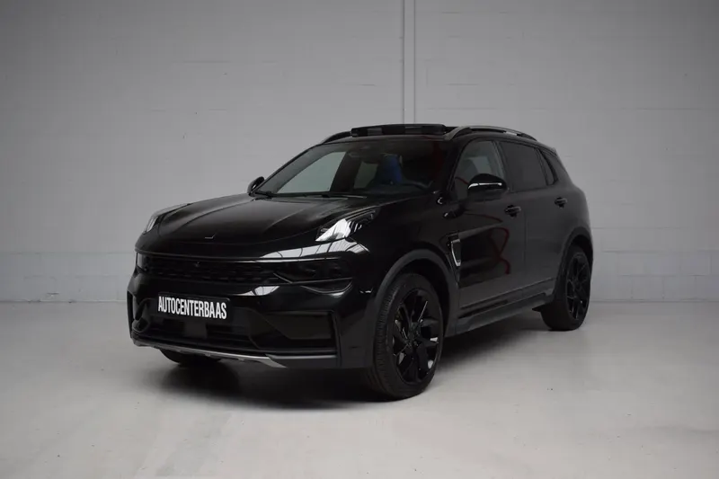 Lynk & Co 01 (2023)