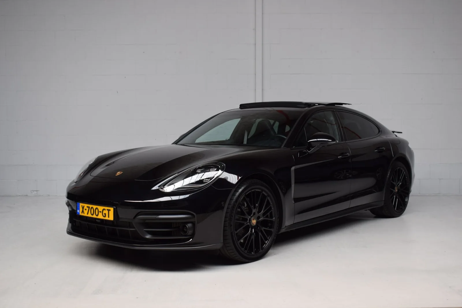 Porsche Panamera (2024) — foto 1