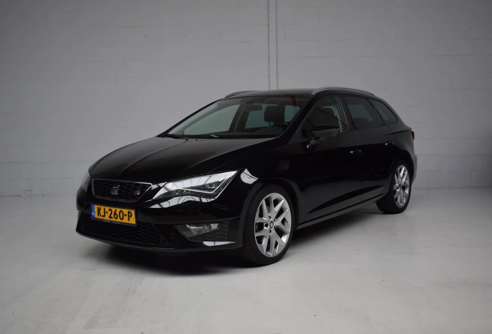 SEAT Leon (2016) — foto 1
