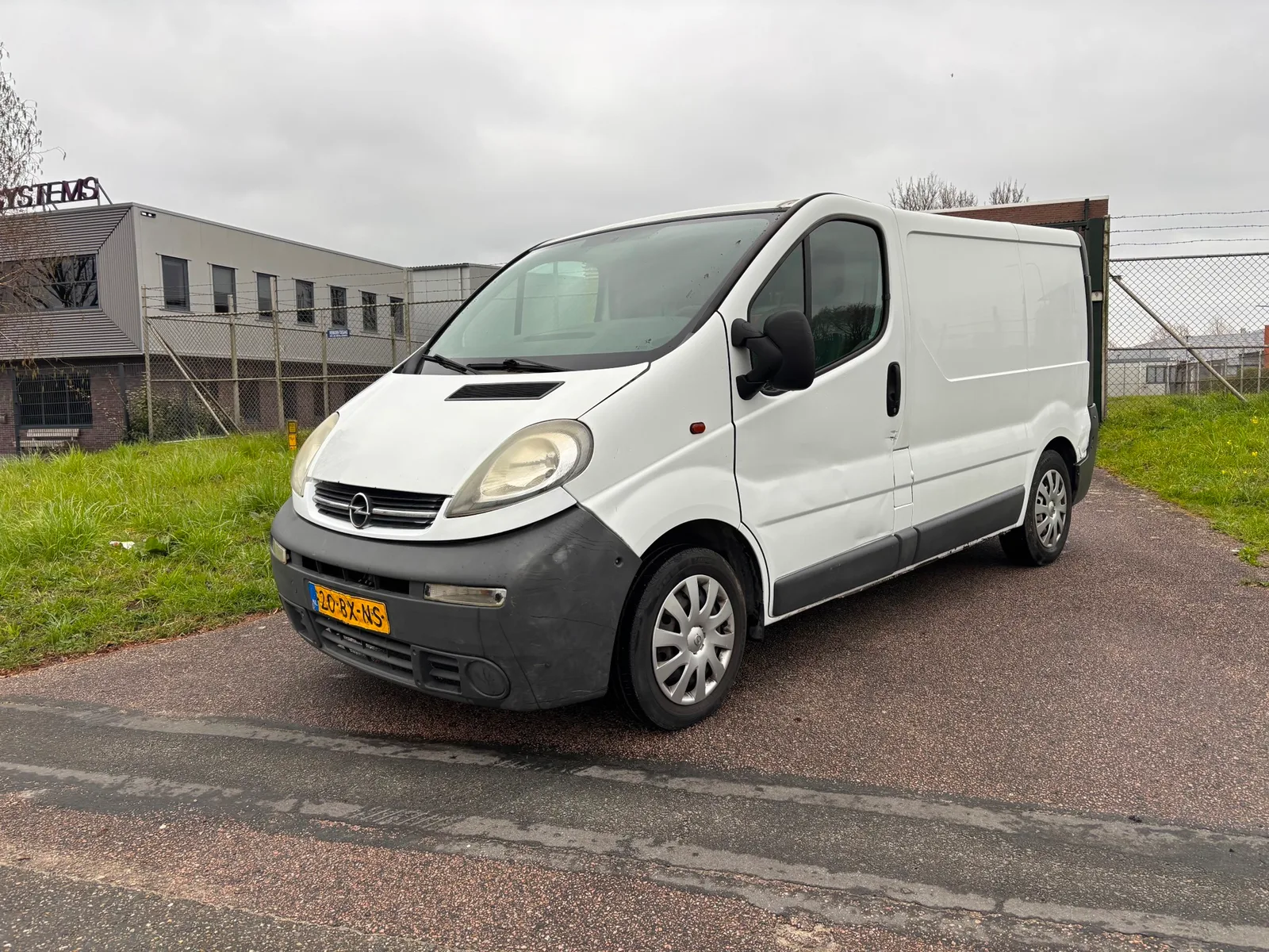 Opel Vivaro (2006) — foto 1