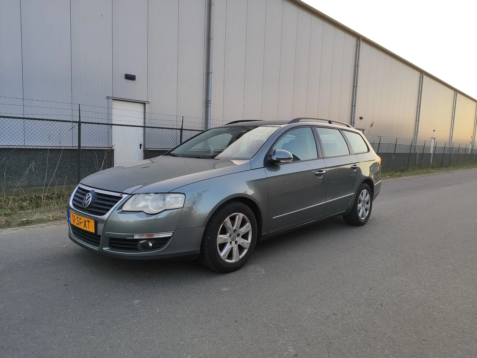 Volkswagen Passat (2006) — foto 1