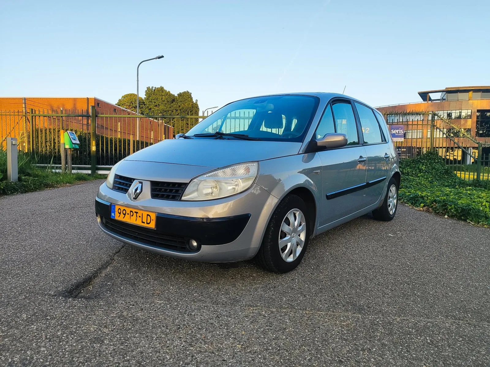 Renault Scénic (2004) — foto 1
