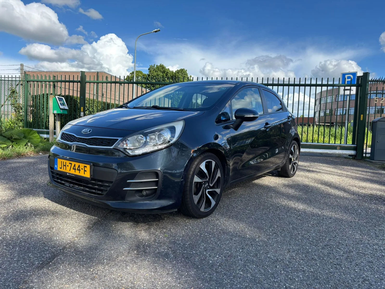 Kia Rio (2015) — foto 1