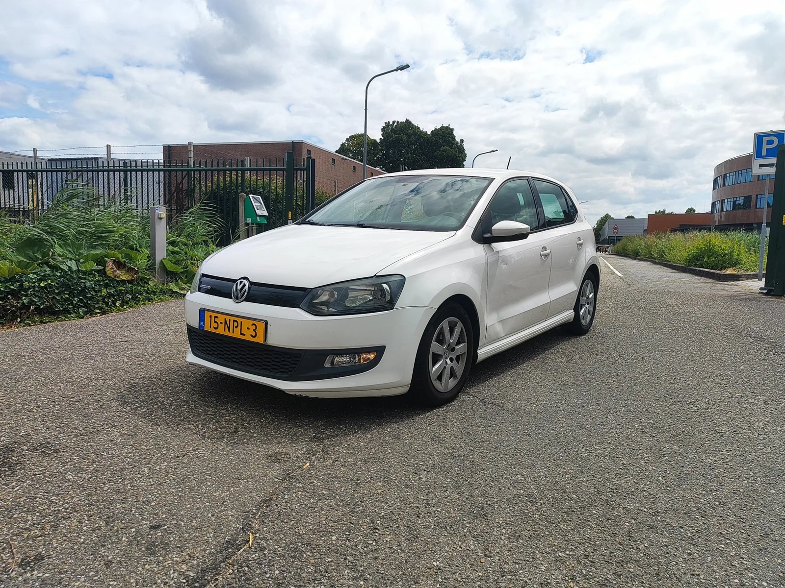 Volkswagen Polo (2010) — foto 1