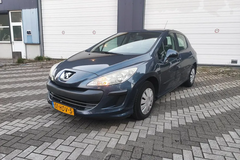 Peugeot 308 (2008)