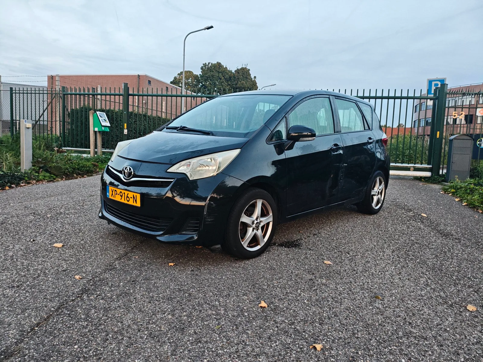 Toyota Verso (2011) — foto 1