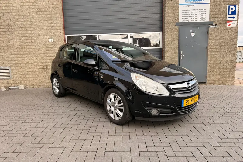 Opel Corsa (2010)