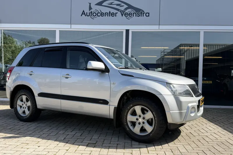 Suzuki Grand Vitara (2008)