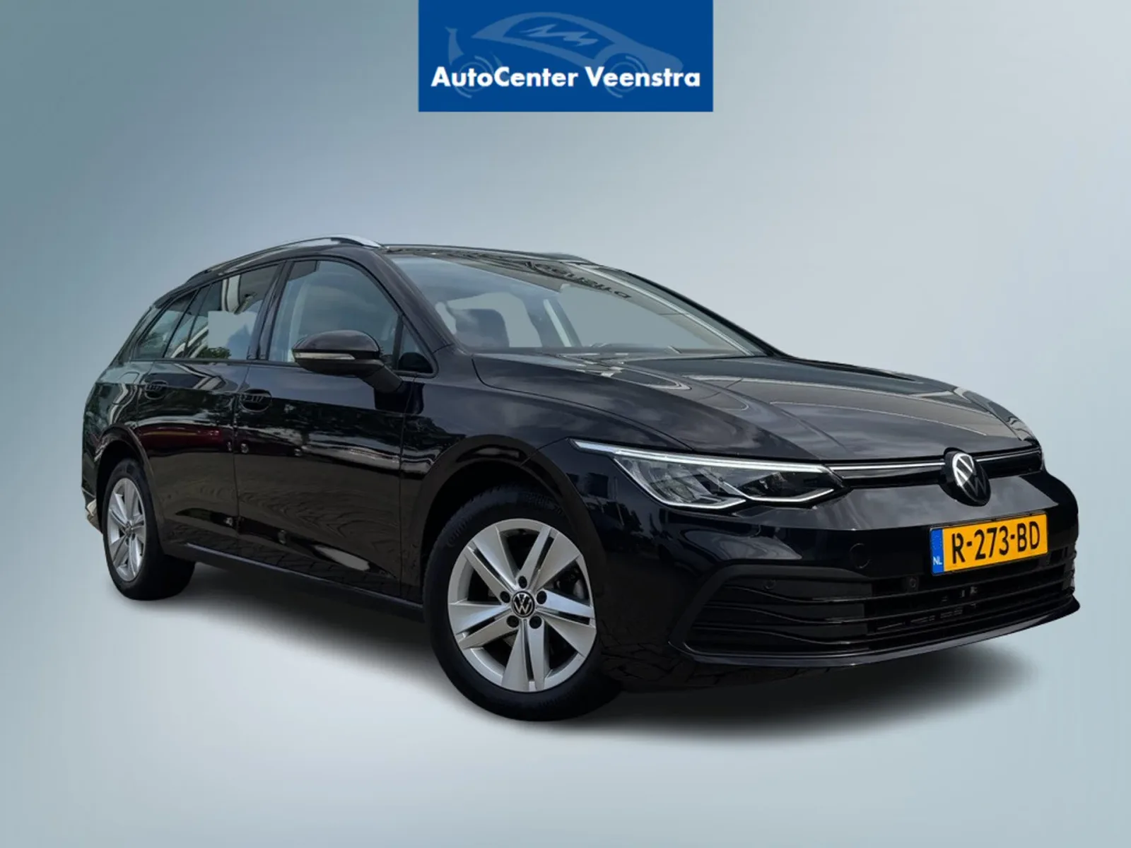 Volkswagen Golf (2022) — foto 1