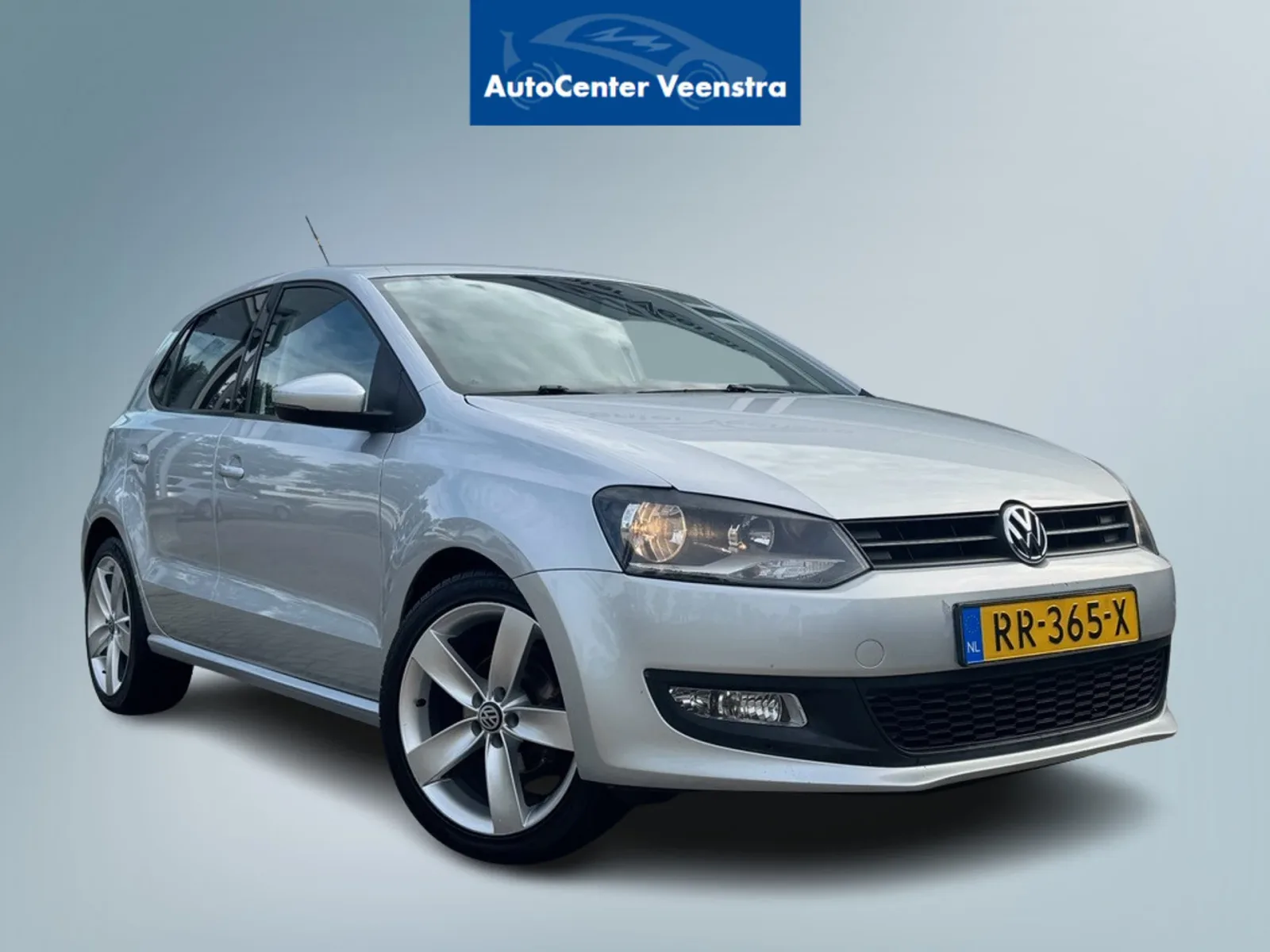 Volkswagen Polo (2010) — foto 1