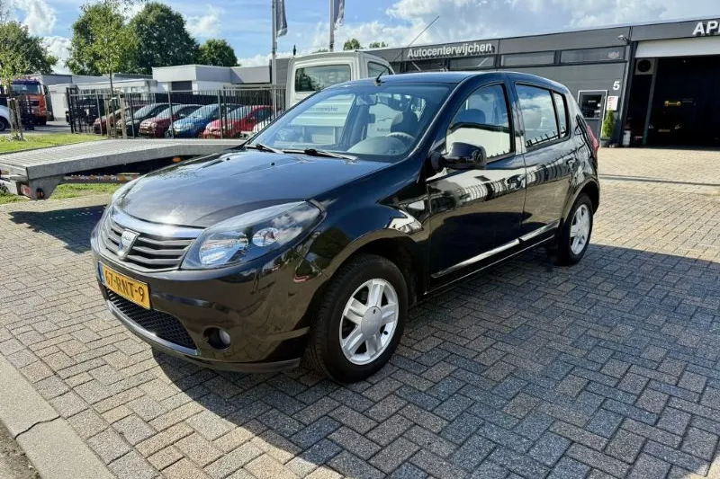 Dacia Sandero (2011)