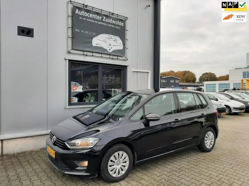 Volkswagen Golf Sportsvan (2015) — foto 1