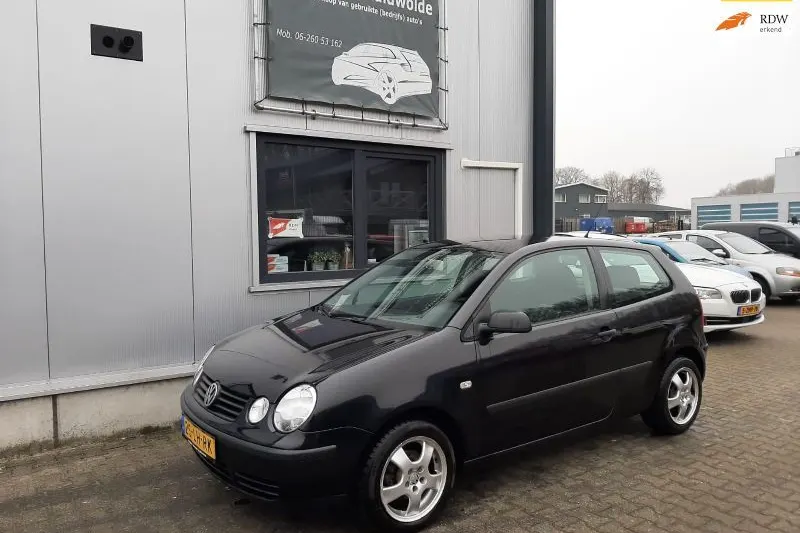 Volkswagen Polo (2003)