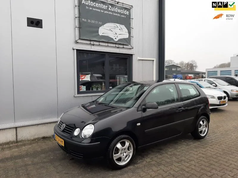 Volkswagen Polo (2003) — foto 1