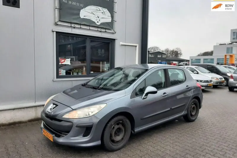 Peugeot 308 (2008)